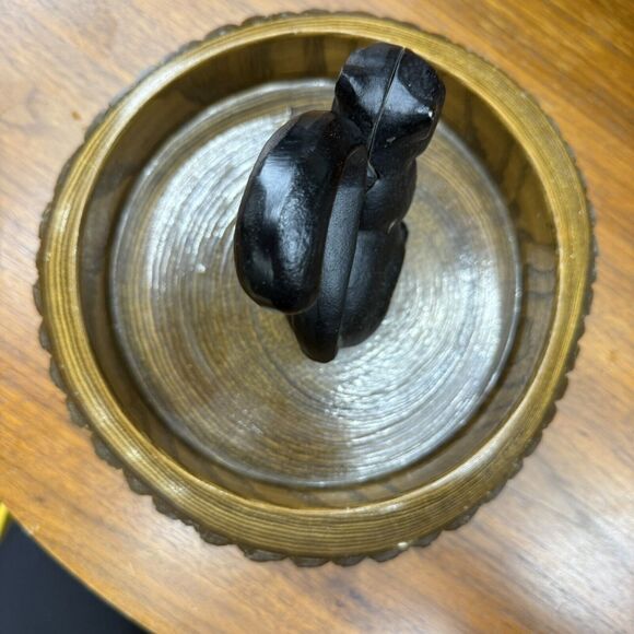Vintage Cast Iron Squirrel Nut Cracker In Wooden Bark Bowl Nutcracker - Picture 8 of 11